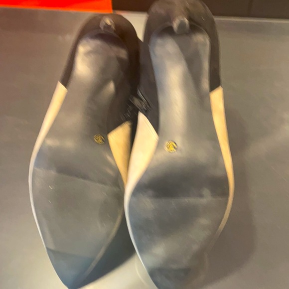 NWOT Worthington ankle boots with 3”heel - Picture 2 of 4